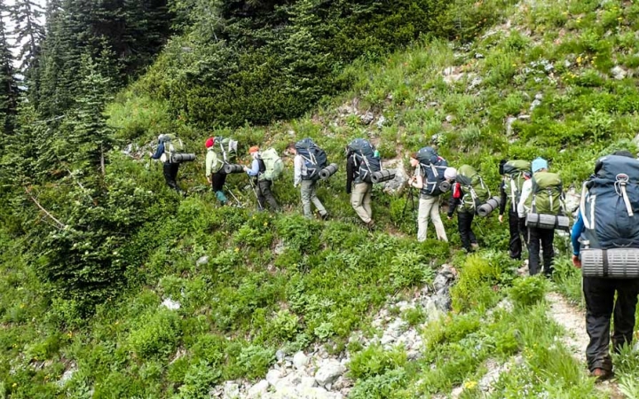 outdoor leadership program for adults